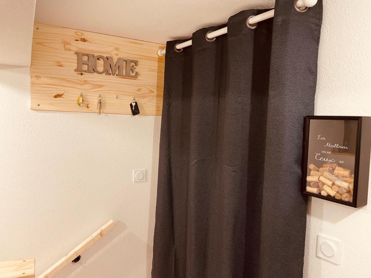 La Cave Aux Lumieres - Proche Centre-Ville - 2 Chambres - Wifi Renaison 外观 照片