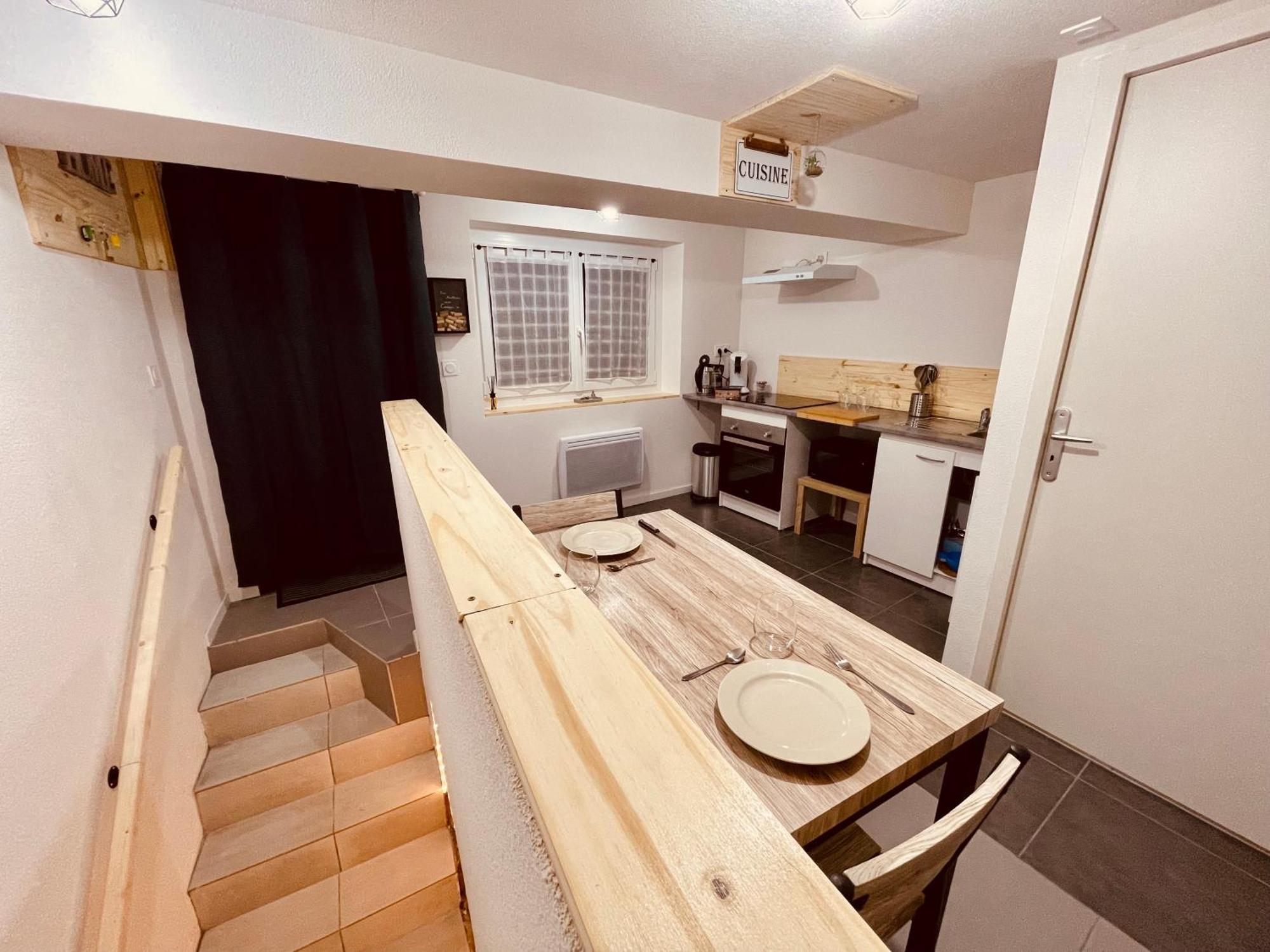 La Cave Aux Lumieres - Proche Centre-Ville - 2 Chambres - Wifi Renaison 外观 照片